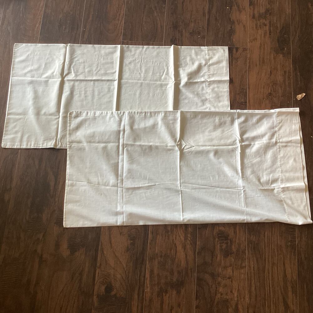 Vintage Dan River Muslin Pillow Cases